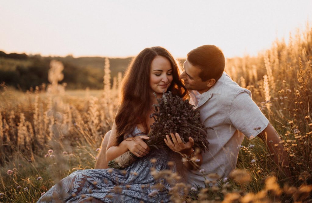 Photographer in Prague, engagement photoshoot prague, pragu photographer, couple photosession, wedding photographer prague