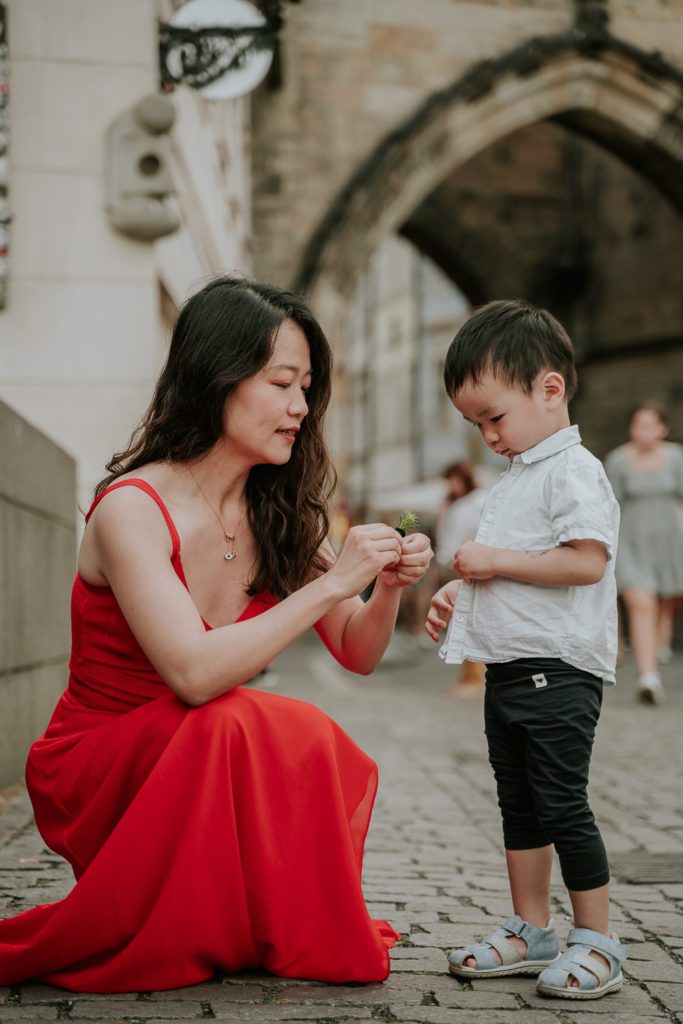 Family Photoshoot in Prague, Prague photographer, Vacation photoshoot, Mum and son photoshoot