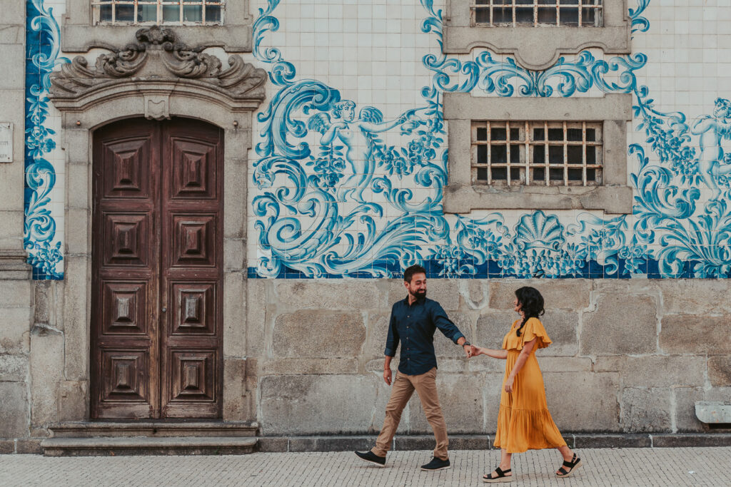 Porto photographer, couple photoshoot porto, vacation photoshoot porto, portugal photographer