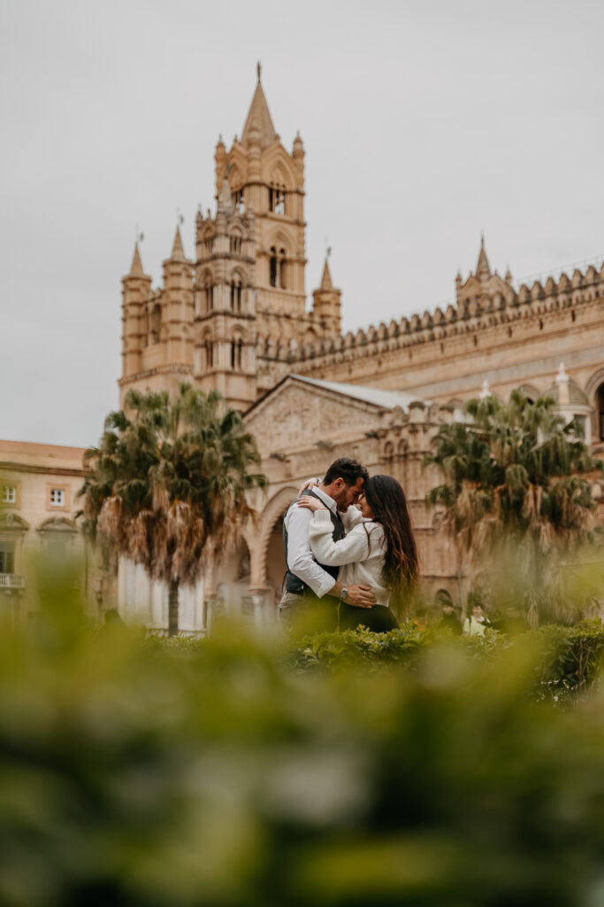Couple photoshoot in Palermo, Palermo photographer, elopement sicily, elopement in palermo, engagement photoshoot sicily, sicily photographer, wedding photographer sicily