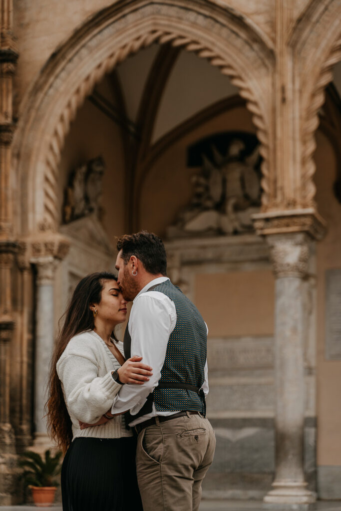 Couple photoshoot in Palermo, Palermo photographer, elopement sicily, elopement in palermo, engagement photoshoot sicily, sicily photographer, wedding photographer sicily