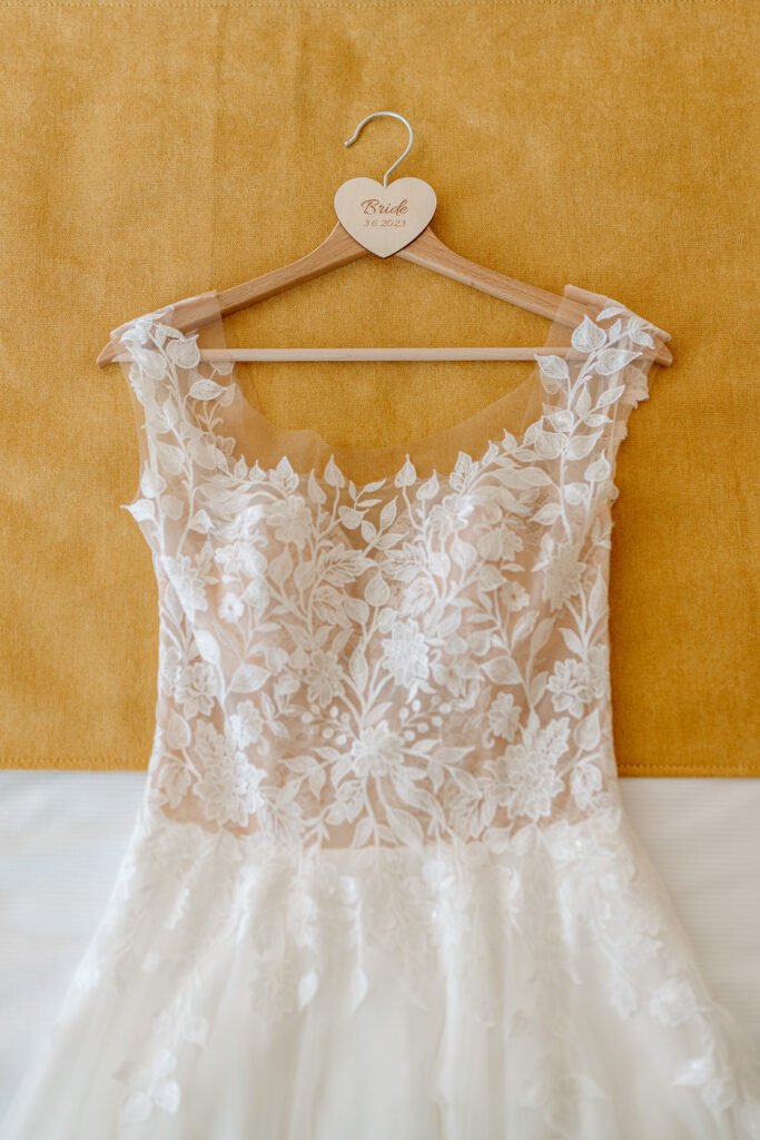 Wedding in Mikulov, Wedding in moravia, photographer moravia, wedding photographer czech republic, wedding in czechia, elopement, engagement, czech wedding photographer, wedding flatlay photos, flatlay ideas, bride dress photograph