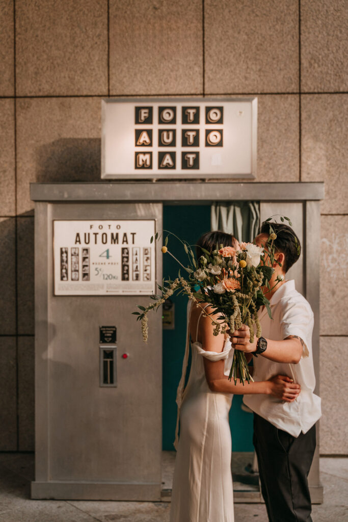 Honeymoon photoshoot, prewedding photoshoot, Avvagraphy, couple photosession prague, photographe rin prague