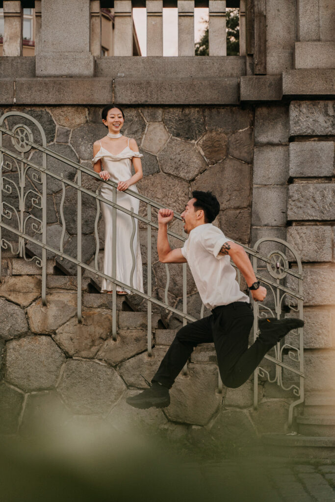 Honeymoon photoshoot, prewedding photoshoot, Avvagraphy, couple photosession prague, photographe rin prague
