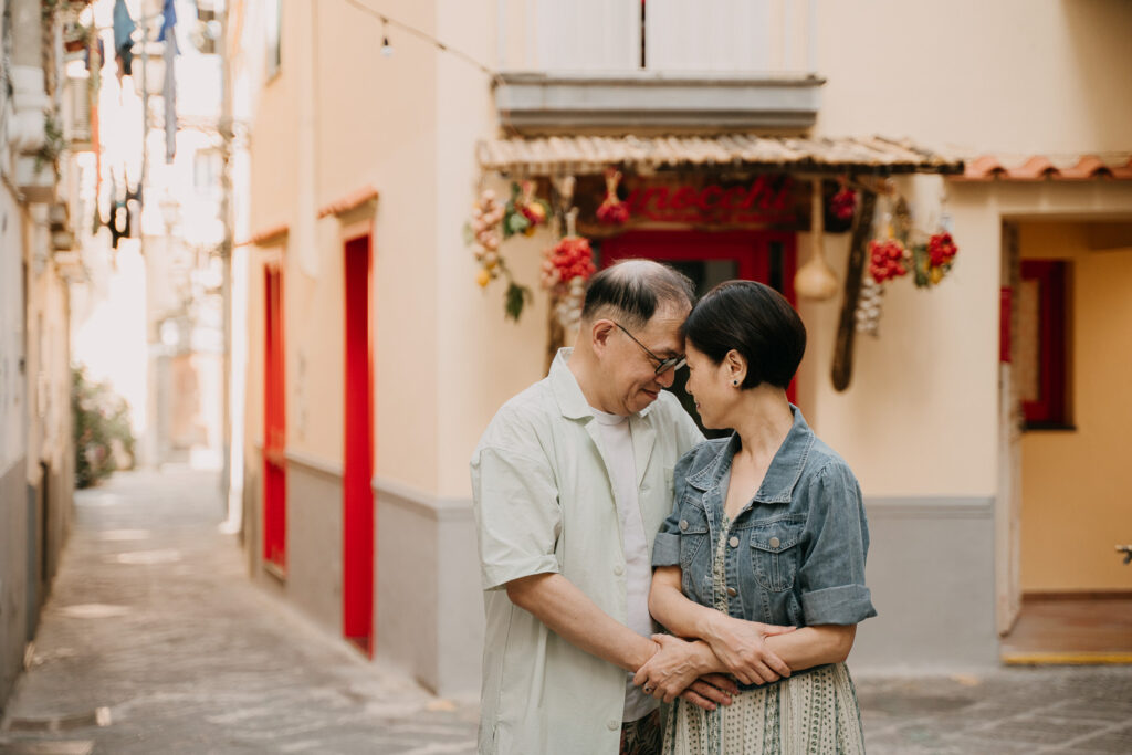couple photoshoot in Sorrento, vacation photoshoot sorrento, naples photographer