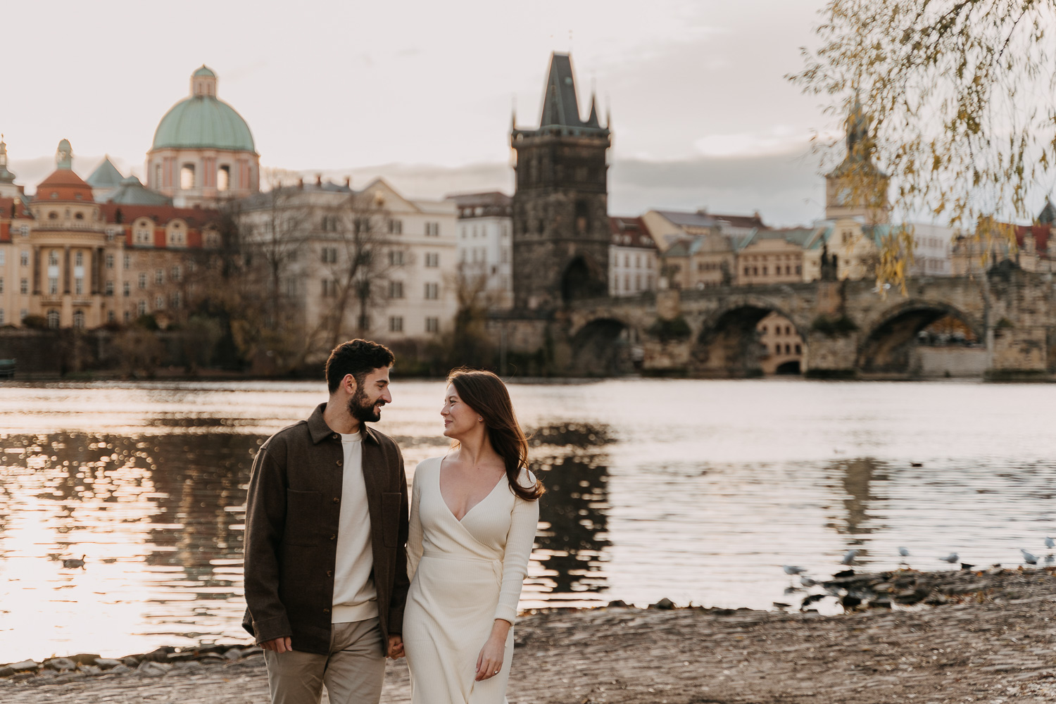 Couple photoshoot in prague, prague photographer, best photographer prague, destination photoshoot prague