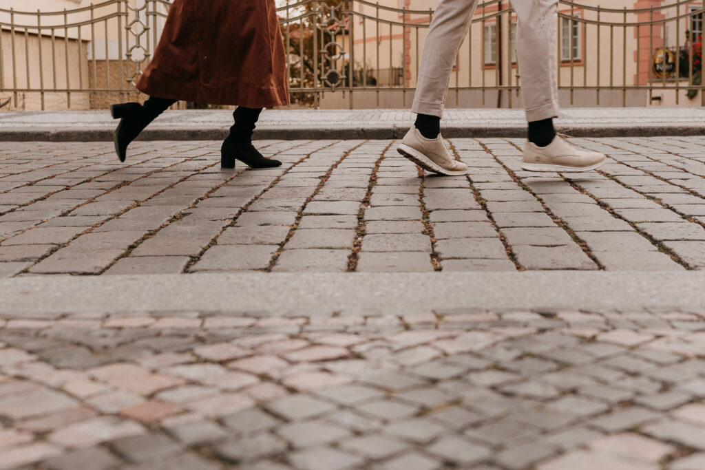 Couple photoshoot in Prague, vacation photoshoot, couple posing ideas, prague photographer, engagement photoshoot prague, avvagraphy