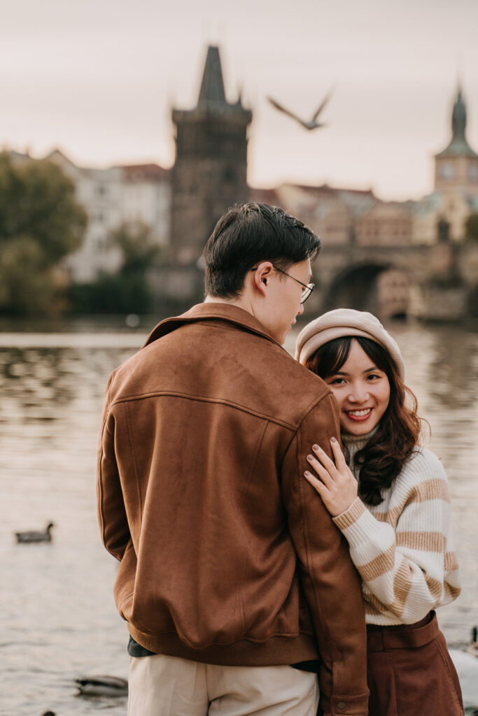 Couple photoshoot in Prague, vacation photoshoot, couple posing ideas, prague photographer, engagement photoshoot prague, avvagraphy