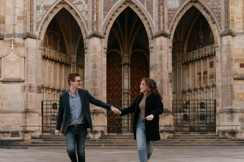 Couple photoshoot at prague castle, photoshoot in prague, prague photographer, avvagraphy