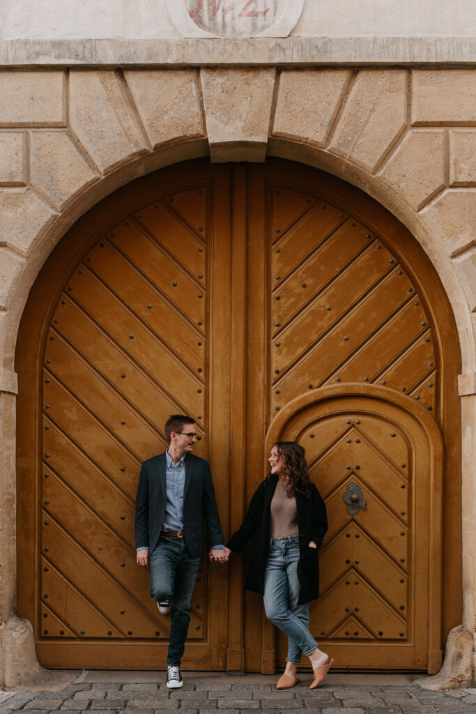 Couple photoshoot at prague castle, photoshoot in prague, prague photographer, avvagraphy