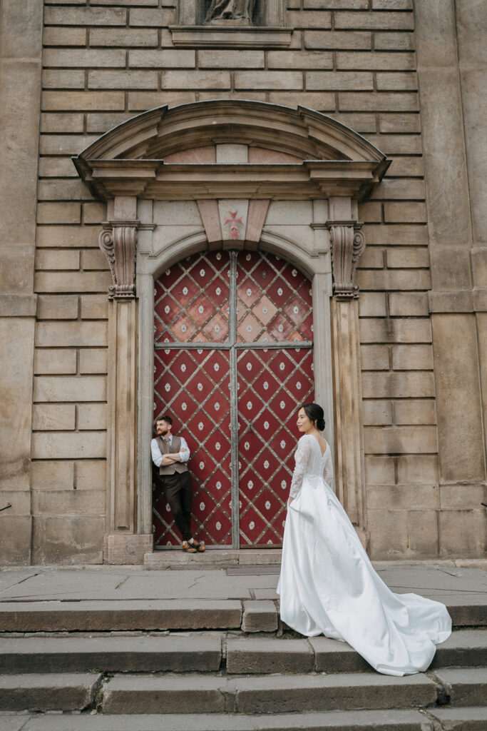pre wedding photosession in Prague, Prague wedding photographer, elopement czechia, svatebni fotograf praha