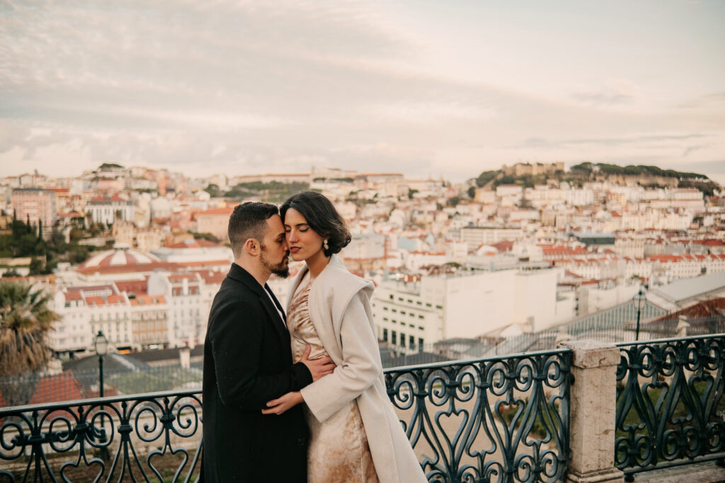 Couple photoshoot in Lisbon, Lisbon photographer, portugal photographer, elopement portugal, engagement lisbon