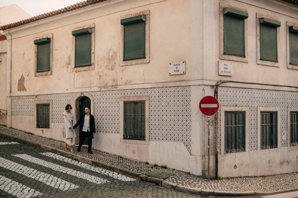 Couple photoshoot in Lisbon, Lisbon photographer, portugal photographer, elopement portugal, engagement lisbon