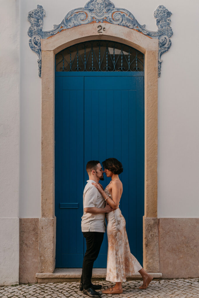Couple photoshoot in Lisbon, Lisbon photographer, portugal photographer, elopement portugal, engagement lisbon