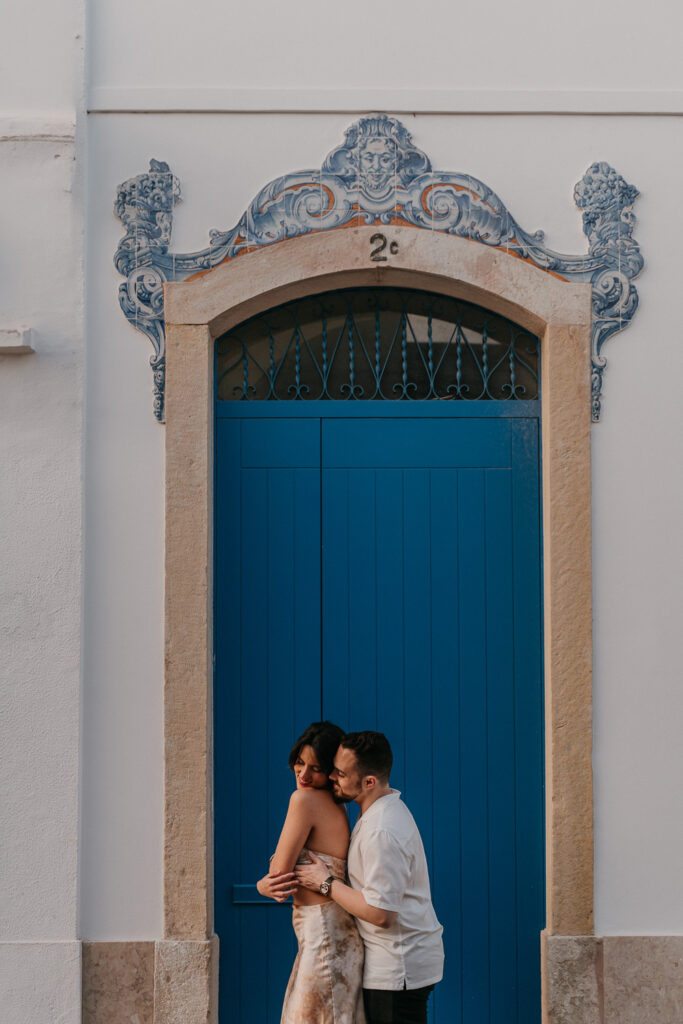 Couple photoshoot in Lisbon, Lisbon photographer, portugal photographer, elopement portugal, engagement lisbon