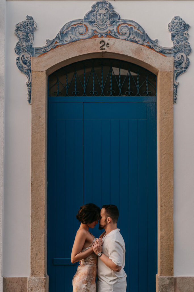 Couple photoshoot in Lisbon, Lisbon photographer, portugal photographer, elopement portugal, engagement lisbon