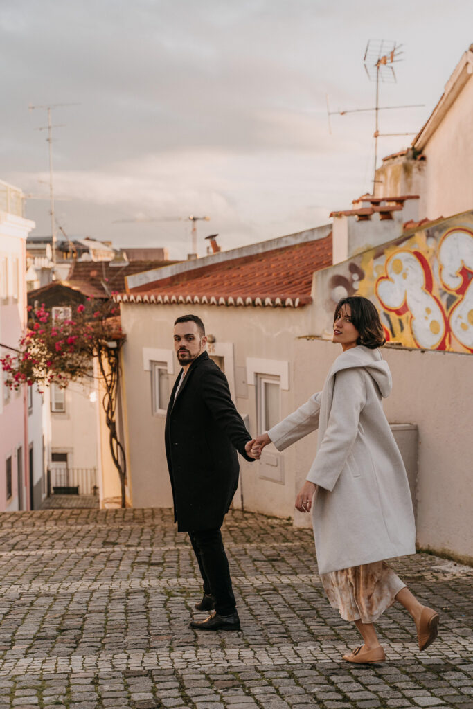 Couple photoshoot in Lisbon, Lisbon photographer, portugal photographer, elopement portugal, engagement lisbon