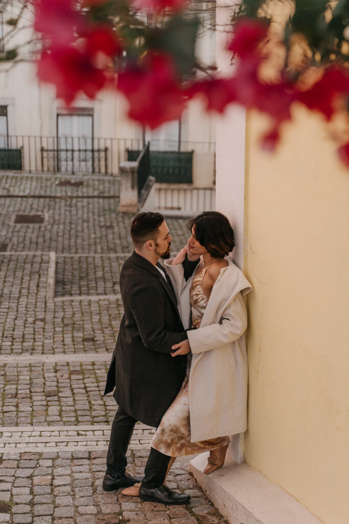 Couple photoshoot in Lisbon, Lisbon photographer, portugal photographer, elopement portugal, engagement lisbon