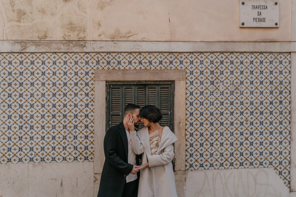 Couple photoshoot in Lisbon, Lisbon photographer, portugal photographer, elopement portugal, engagement lisbon