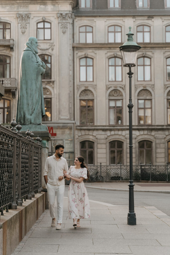 Couple photoshoot in Copenhagen, Copenhagen photoshoot, Copenhagen Photographer, Denmark wedding photographer, Denmark elopement photographer