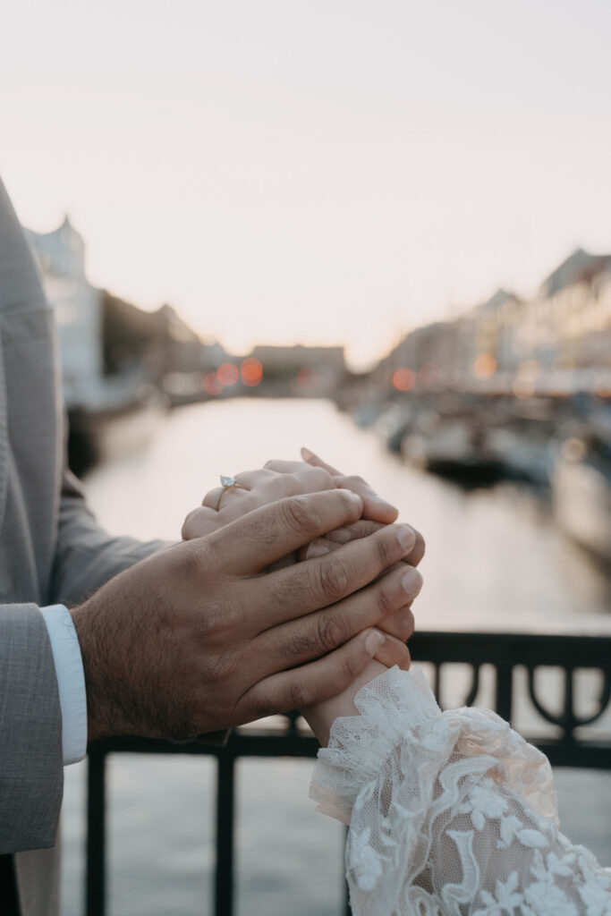 Couple photoshoot in Copenhagen, Copenhagen photoshoot, Copenhagen Photographer, Denmark wedding photographer, Denmark elopement photographer