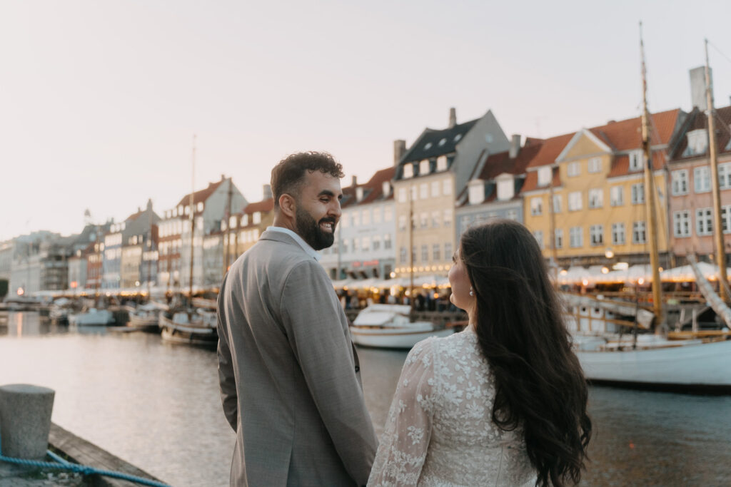 Couple photoshoot in Copenhagen, Copenhagen photoshoot, Copenhagen Photographer, Denmark wedding photographer, Denmark elopement photographer