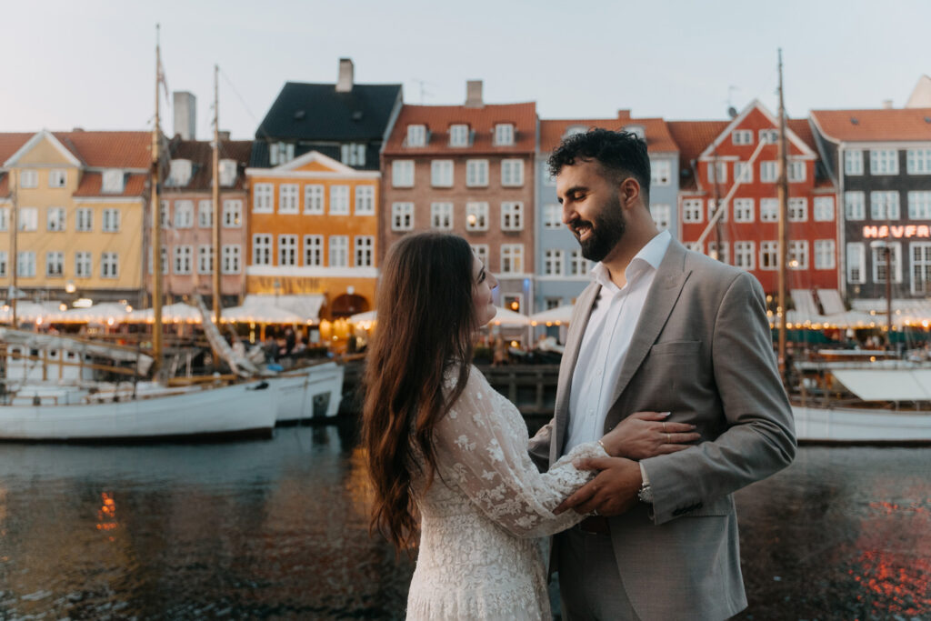 Couple photoshoot in Copenhagen, Copenhagen photoshoot, Copenhagen Photographer, Denmark wedding photographer, Denmark elopement photographer
