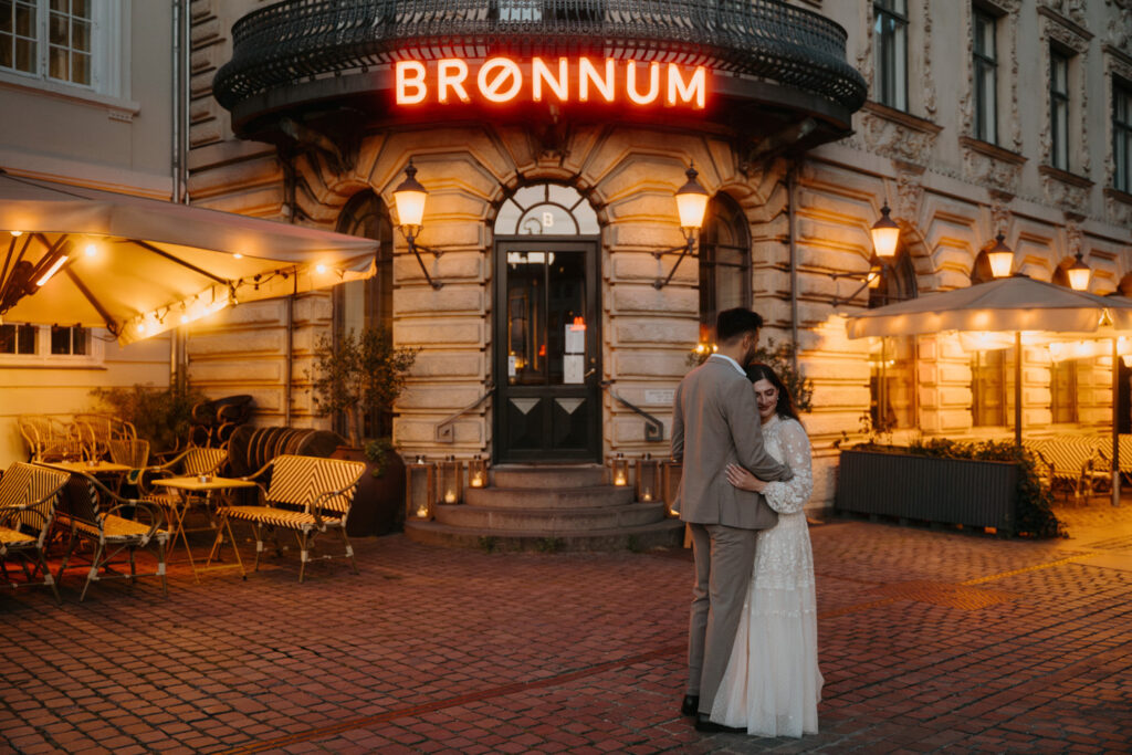 Couple photoshoot in Copenhagen, Copenhagen photoshoot, Copenhagen Photographer, Denmark wedding photographer, Denmark elopement photographer