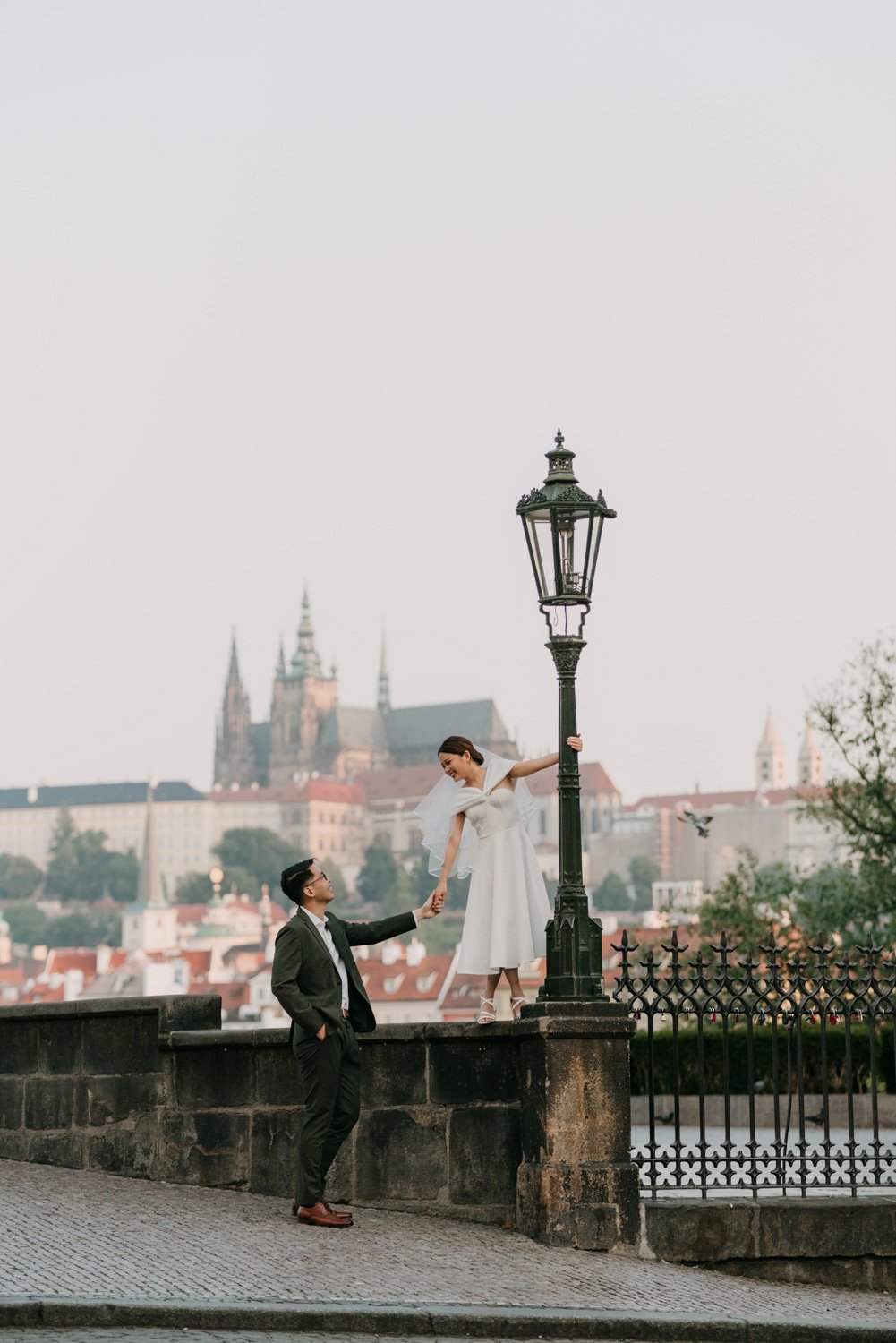 prewedding photosession in Prague, Prague photographer, destination photographer europe, engagement photographe rin prague, avvagraphy