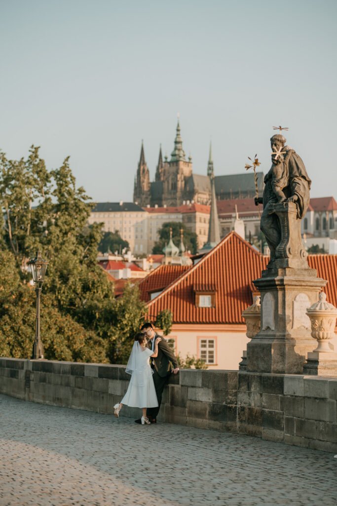 prewedding photosession in Prague, Prague photographer, destination photographer europe, engagement photographe rin prague, avvagraphy