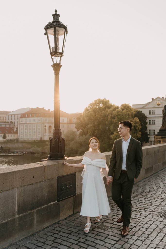 prewedding photosession in Prague, Prague photographer, destination photographer europe, engagement photographe rin prague, avvagraphy