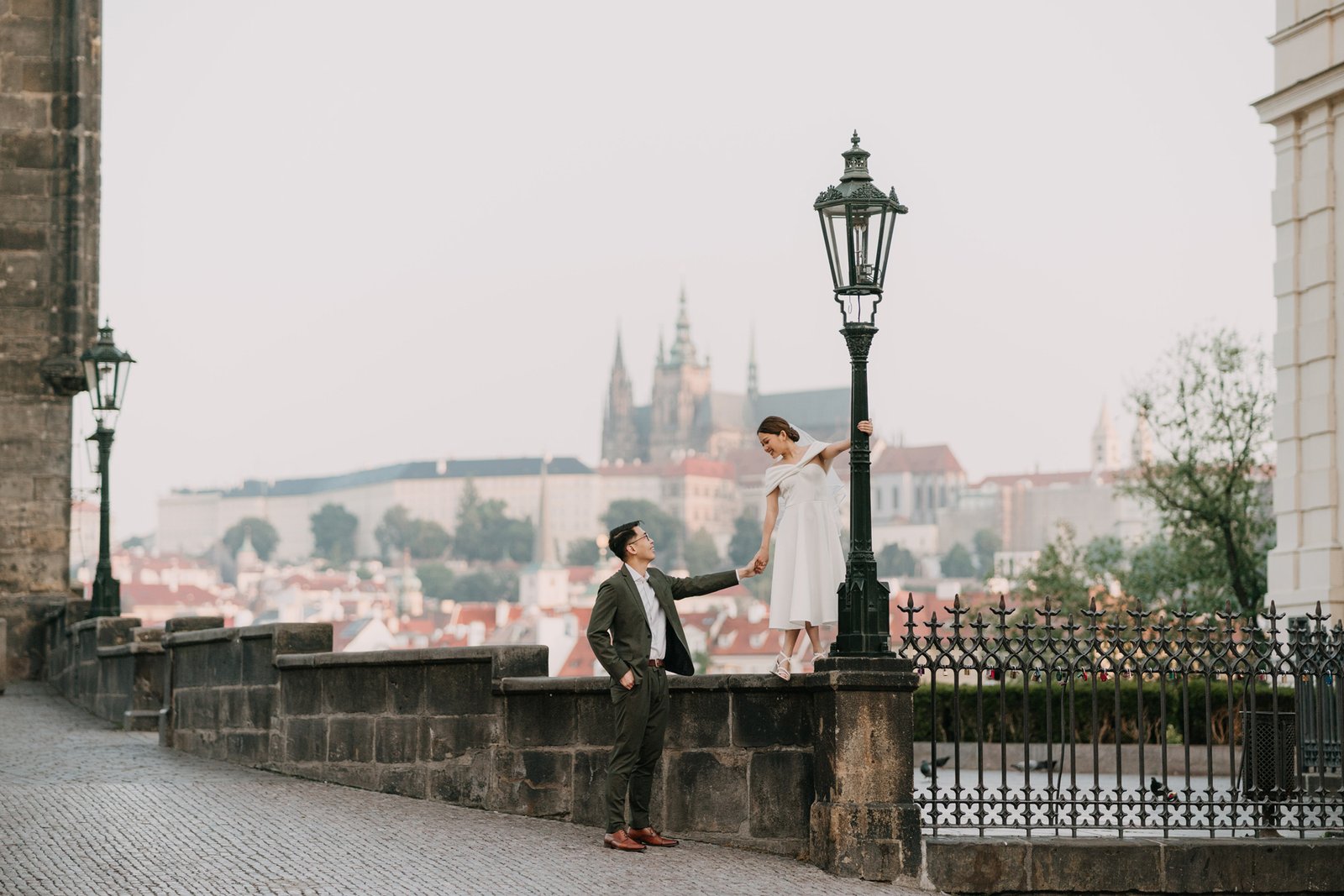 prewedding photosession in Prague, Prague photographer, destination photographer europe, engagement photographe rin prague, avvagraphy