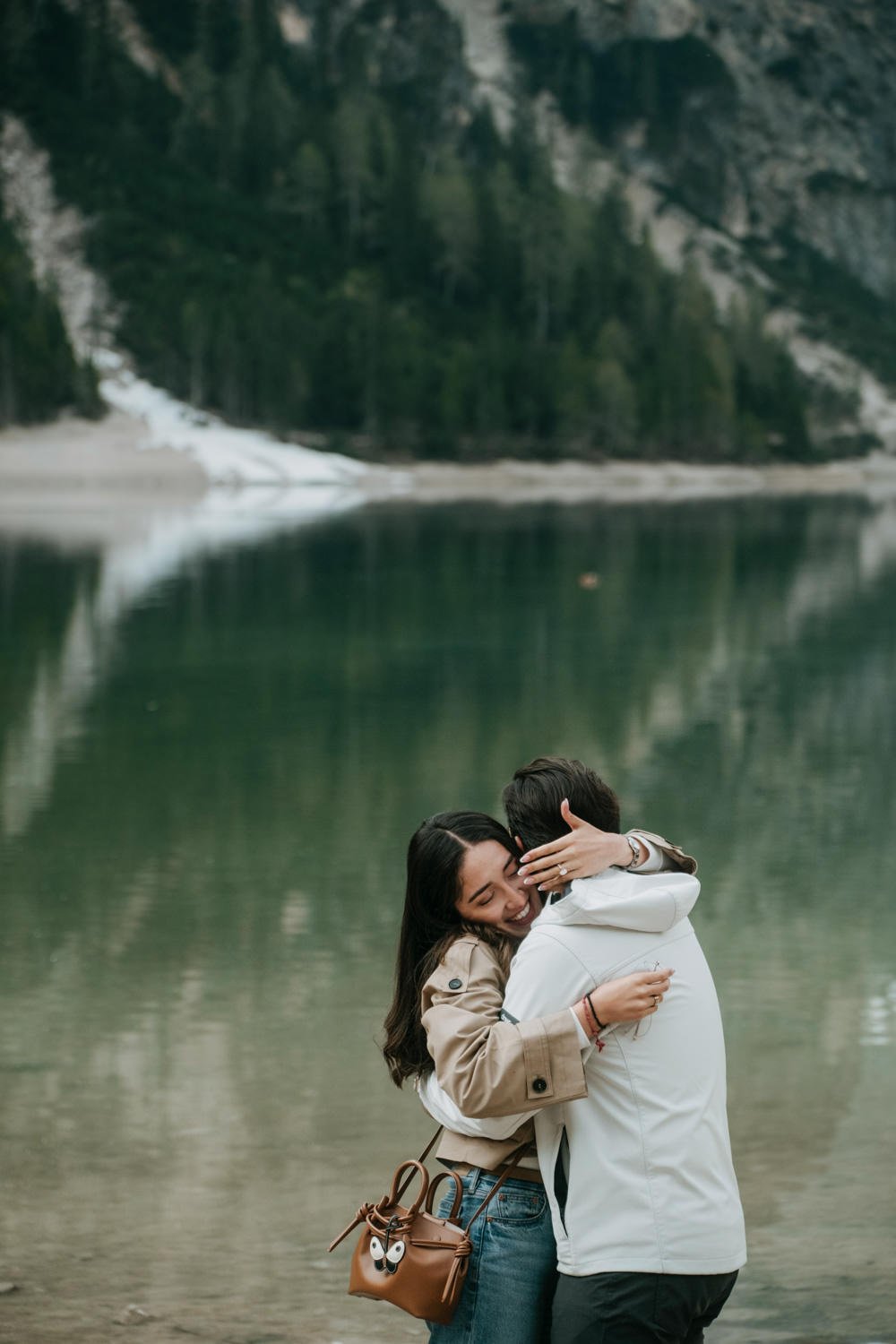Surprise proposal in dolomites, engagement photoshoot in dolomites, photographer dolomites, elopement in dolomites, lago di braies